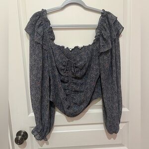 Women’s long sleeve top